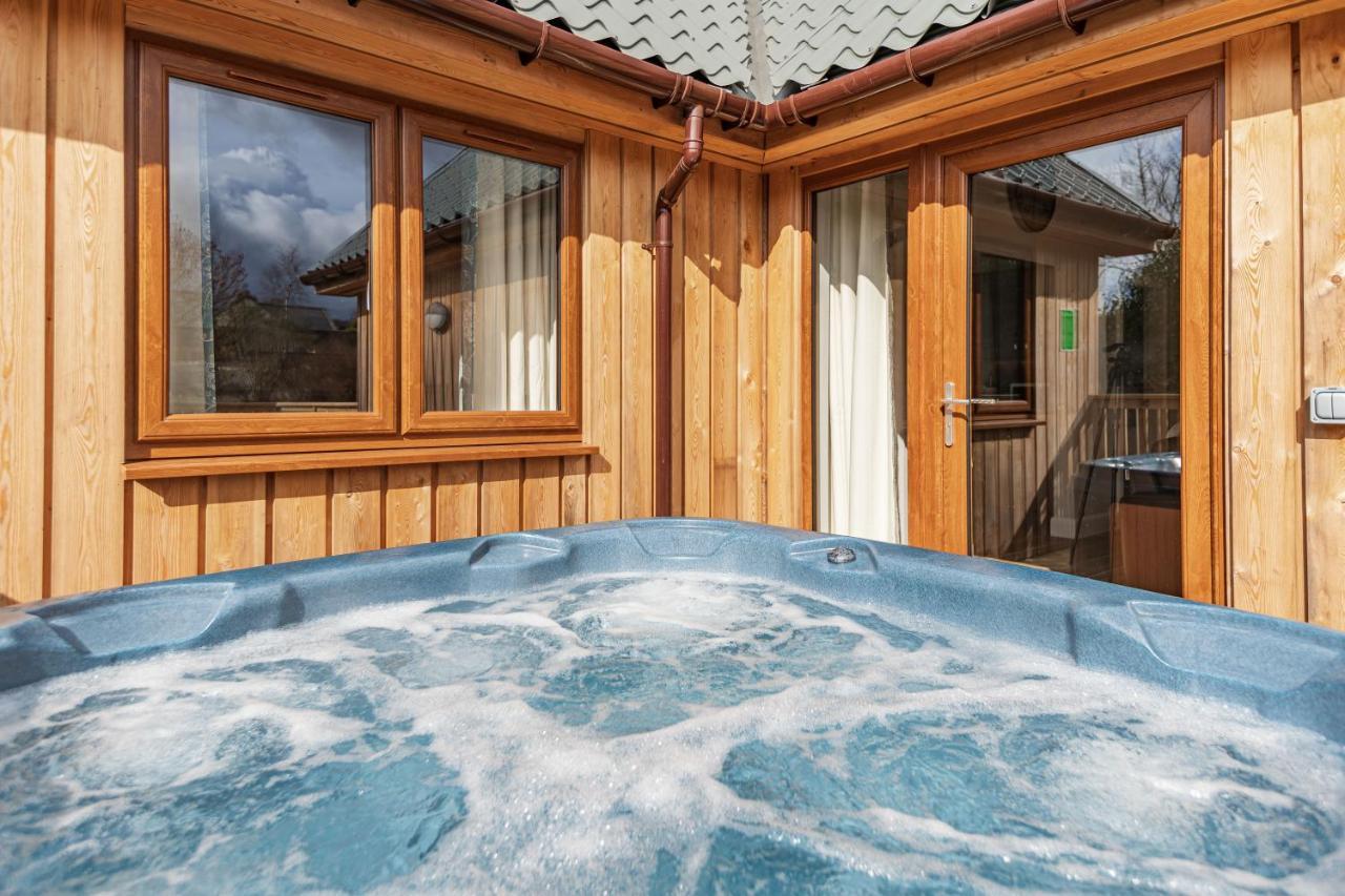 Osprey Lodge 1 With Hot Tub Newton Stewart Zewnętrze zdjęcie